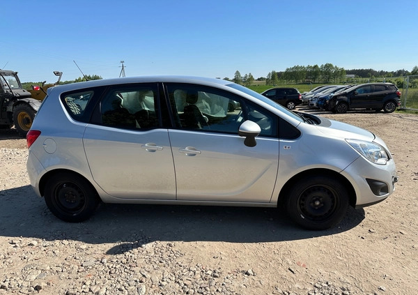 Opel Meriva cena 14000 przebieg: 109534, rok produkcji 2013 z Supraśl małe 106